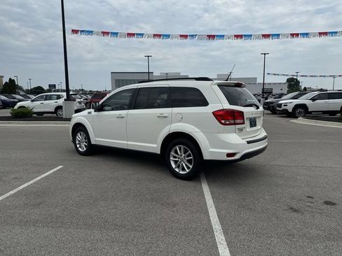 Used 2015 Dodge Journey SXT w/ Flexible Seating Group FWD image 4