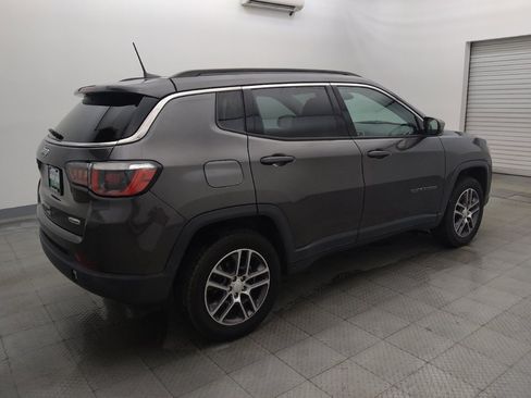 Used 2018 Jeep Compass Latitude w/ Popular Equipment Group AWD/4WD image 10