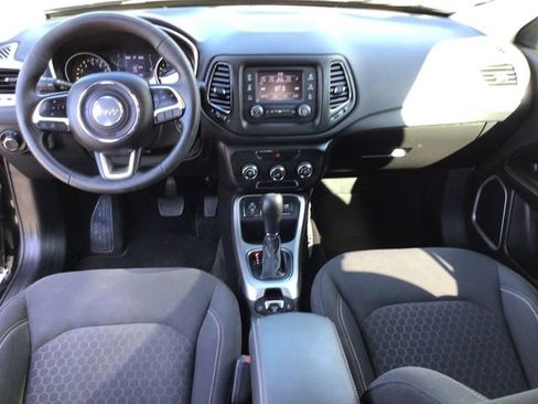 Used 2018 Jeep Compass Sport FWD image 44