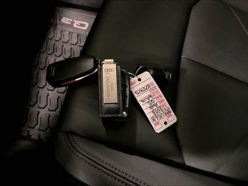 Certified 2023 Audi Q3 2.0T Premium w/ Convenience Package image 11