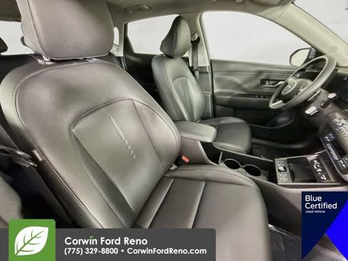 Used 2024 Hyundai Kona Limited FWD image 31