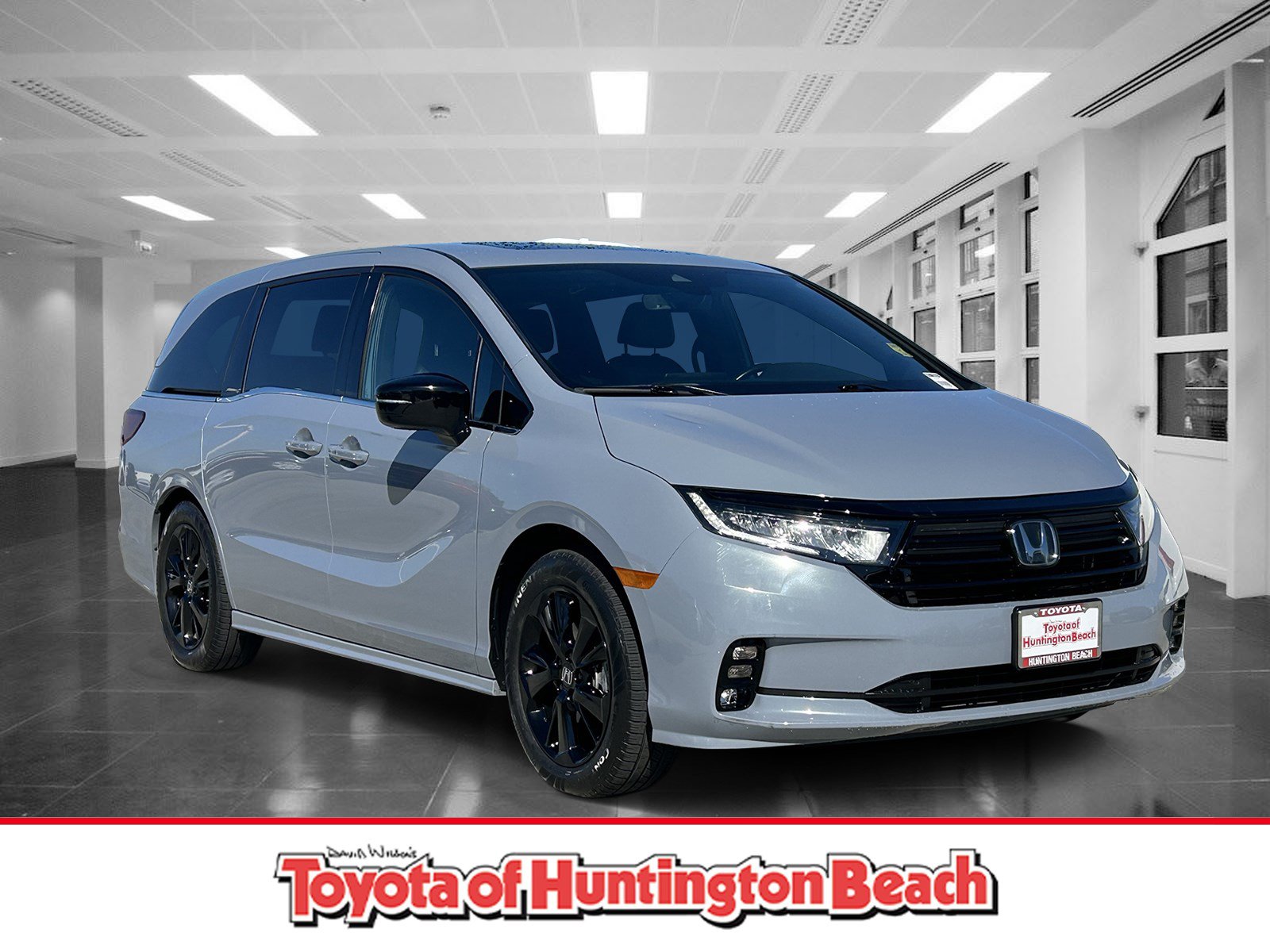 Used 2024 Honda Odyssey Sport image 1