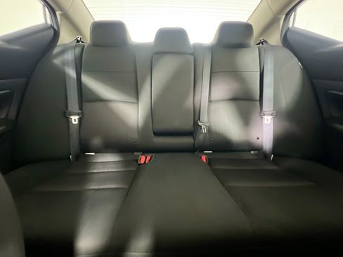 Used 2023 Nissan Altima 2.5 SV FWD image 32