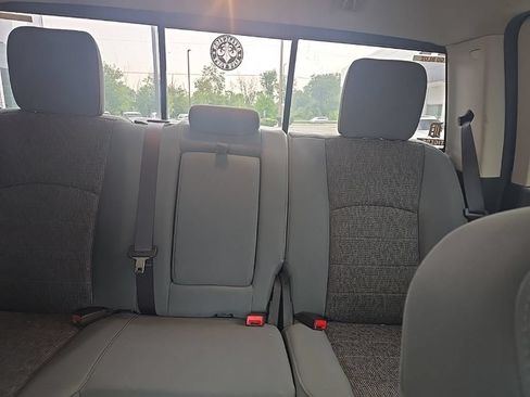 Used 2016 RAM 1500 Big Horn AWD/4WD image 11