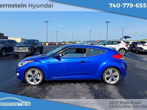 Used 2012 Hyundai Veloster w/ Style Pkg FWD image 5