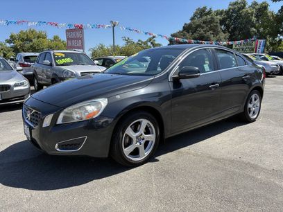 Used 2012 Volvo S60 T5 w/ Multimedia Pkg