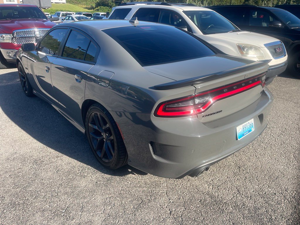 Used 2023 Dodge Charger R/T w/ Blacktop Package RWD image 2