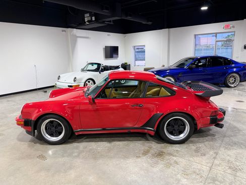 Used 1987 Porsche 911 Carrera RWD image 4