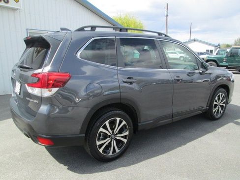 Used 2023 Subaru Forester Limited AWD/4WD image 6