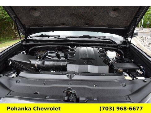 Used 2023 Toyota 4Runner SR5 AWD/4WD image 37