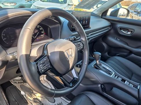 Used 2024 Honda HR-V EX-L image 11