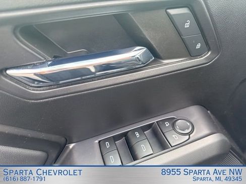 Used 2023 Chevrolet Colorado LT w/ LT Convenience Package III AWD/4WD image 12