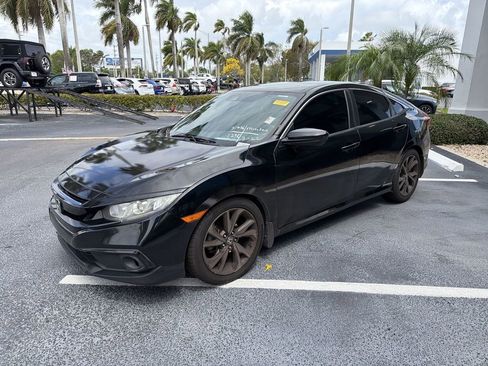 Used 2019 Honda Civic Sport image 4