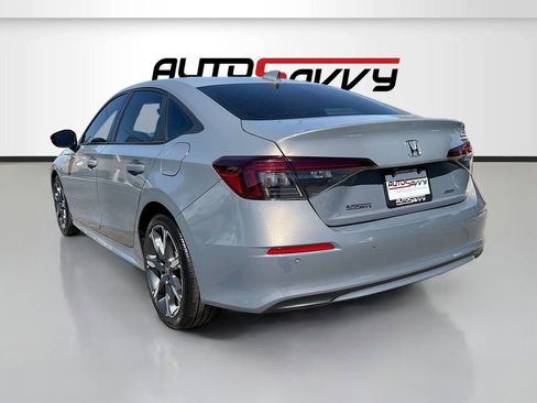 Used 2025 Honda Civic Sport Touring image 5