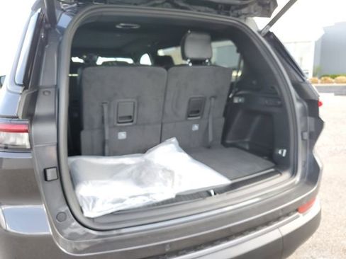 New 2026 Jeep Grand Cherokee L Limited AWD/4WD image 17