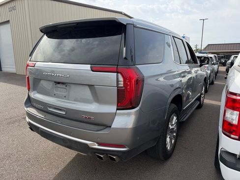 Used 2025 GMC Yukon Denali image 2
