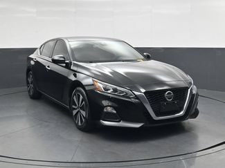 Used 2022 Nissan Altima 2.5 SV FWD video 2