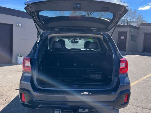 Used 2018 Subaru Outback 2.5i Limited AWD/4WD image 24
