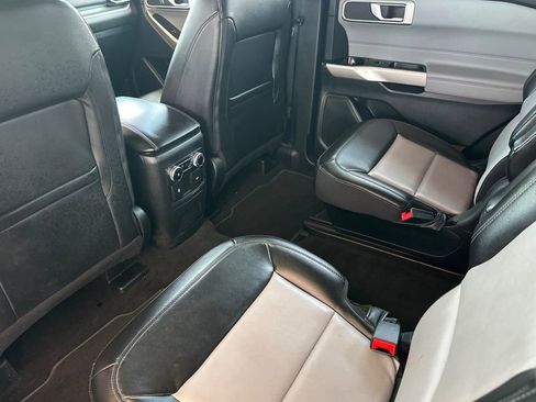 Certified 2023 Ford Explorer XLT w/ Equipment Group 202A RWD image 14