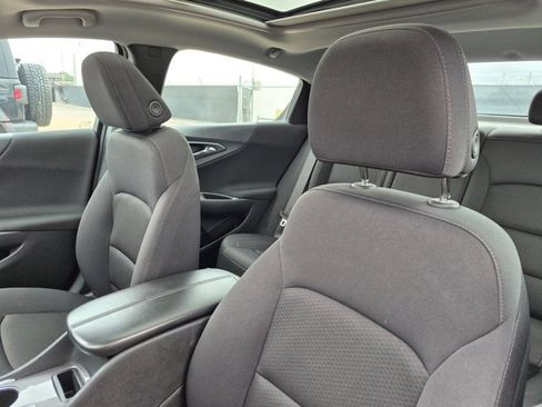 Used 2023 Chevrolet Malibu LT FWD image 18