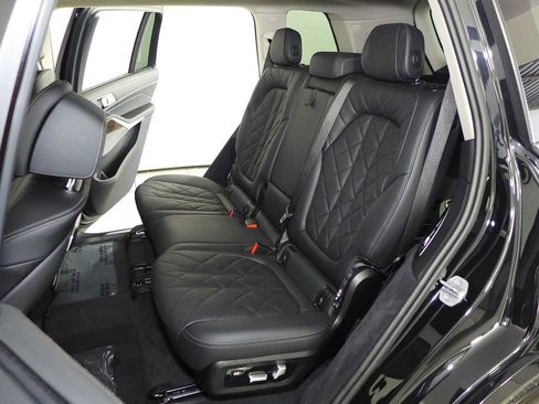 Certified 2024 BMW X7 xDrive40i w/ Premium Package AWD/4WD image 21