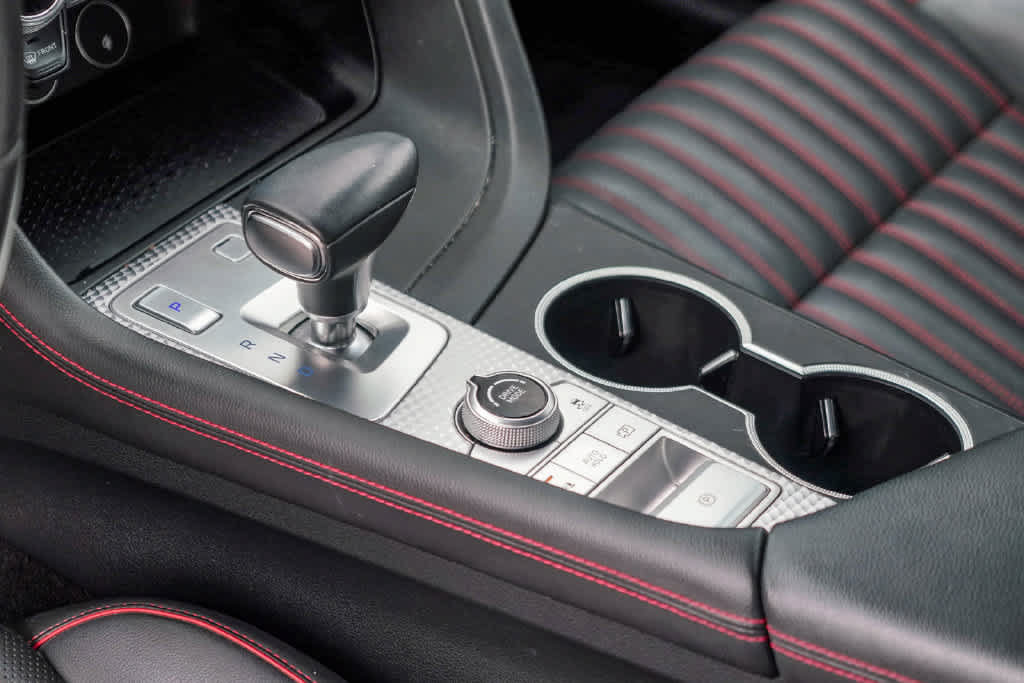 Used 2023 Genesis G70 2.0T w/ Sport Prestige Package RWD image 18