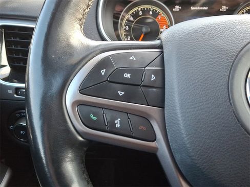 Used 2021 Jeep Cherokee Limited image 21