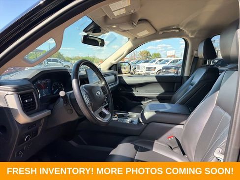 Used 2024 Ford Expedition Max XLT image 8