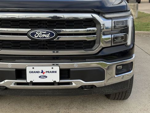 New 2025 Ford F150 Lariat w/ Equipment Group 502A High image 39