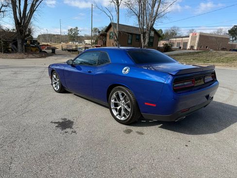 Used 2022 Dodge Challenger GT image 3