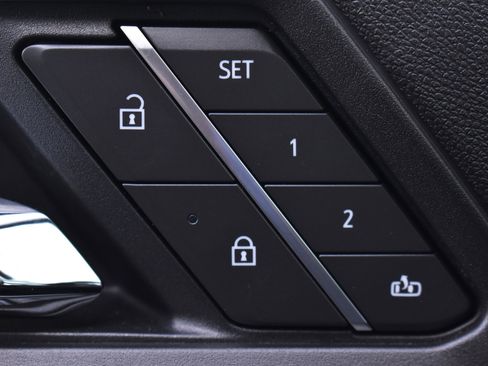 Used 2026 Chevrolet Colorado ZR2 w/ Technology Package image 14