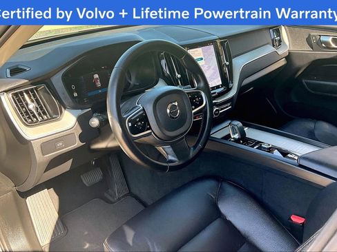 Used 2025 Volvo XC60 B5 Plus image 17
