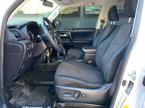Used 2016 Toyota 4Runner Trail AWD/4WD image 2