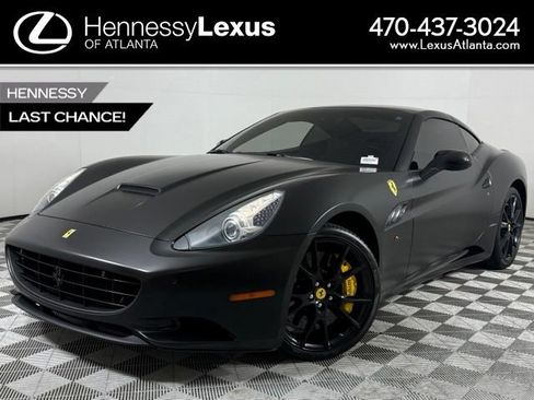 Used 2014 Ferrari California RWD image 1