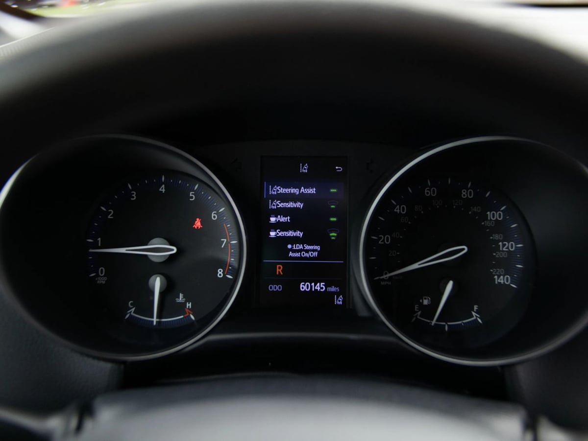 Used 2019 Toyota C-HR LE FWD image 23