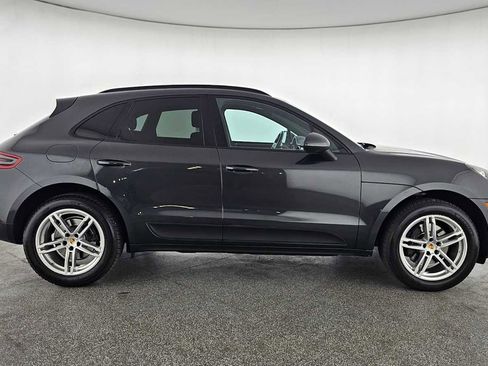Used 2017 Porsche Macan image 2