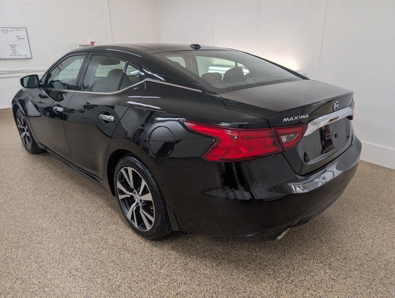 Used 2017 Nissan Maxima 3.5 SL FWD image 3
