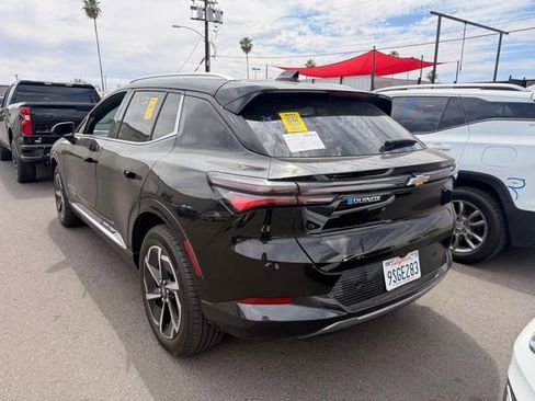 Used 2025 Chevrolet Equinox EV LT w/ Convenience Package image 4
