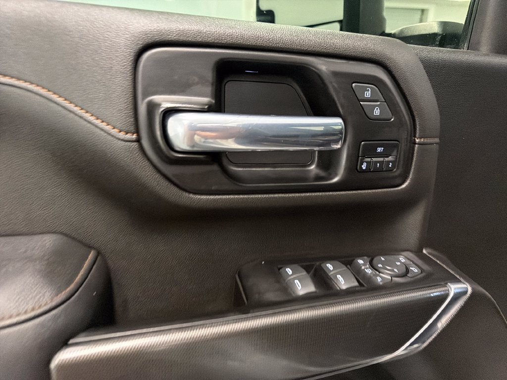 Used 2022 GMC Sierra 2500 AT4 w/ AT4 Preferred Package AWD/4WD image 14