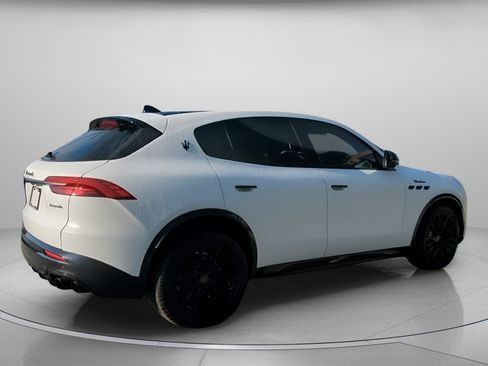 Used 2025 Maserati Grecale Modena image 29
