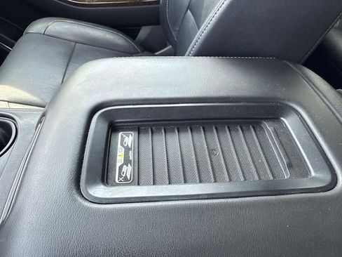 Used 2016 Chevrolet Suburban LT image 35