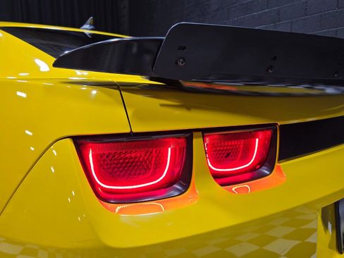 Used 2010 Chevrolet Camaro SS w/ LPO, Ground Effects Package image 97