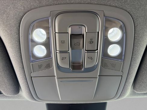 Used 2020 Hyundai Santa Fe Limited FWD image 25