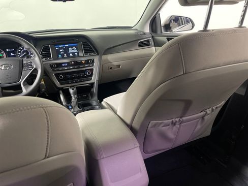 Used 2017 Hyundai Sonata Sport image 17