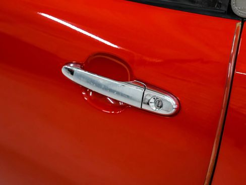 Used 2009 Saturn Sky Red Line RWD image 34