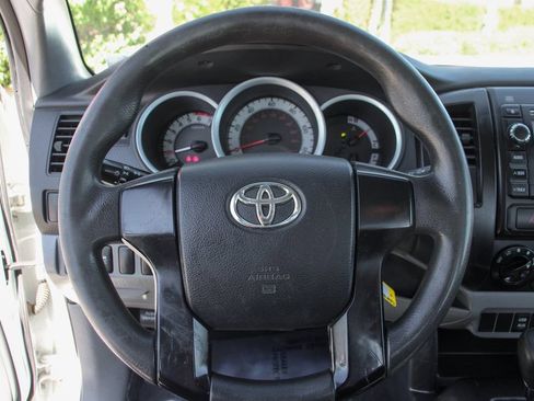 Used 2013 Toyota Tacoma 2WD Regular Cab image 21