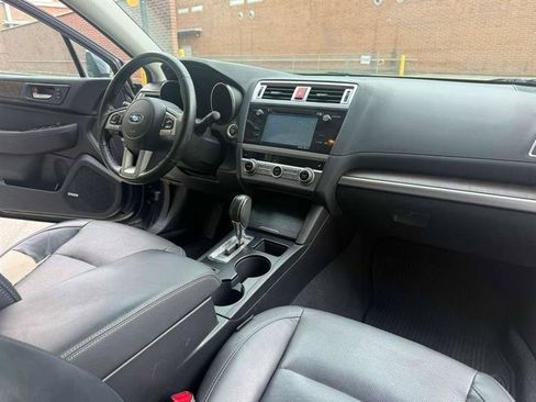Used 2016 Subaru Outback 3.6R Limited AWD/4WD image 10