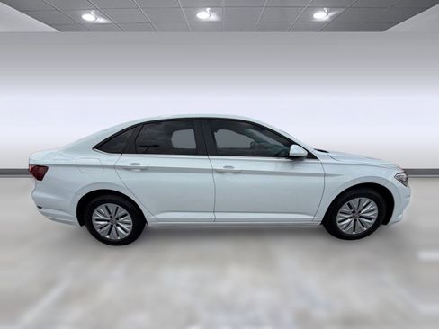 Used 2019 Volkswagen Jetta S image 8