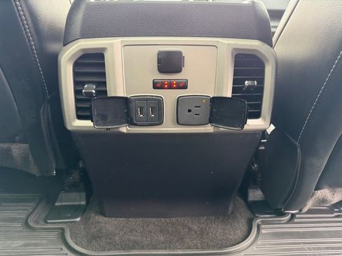 Used 2019 Ford F150 Lariat w/ Equipment Group 502A Luxury image 31