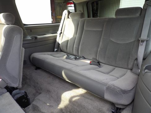 Used 2003 Chevrolet Suburban LS w/ Cargo Package image 9